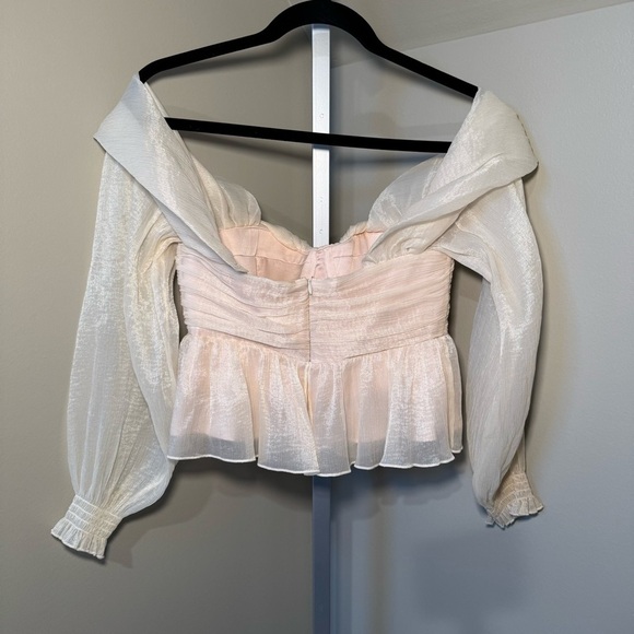 House of Harlow 1960 x Revolve Burna Blouse size XS off shoulder chiffon - Picture 3 of 8